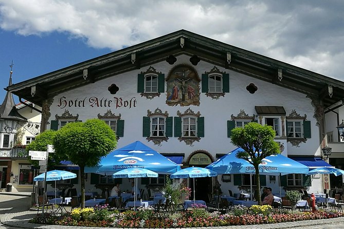 Munich private Car & Walking Tour incl. BMW World & River Surfers - Alpine lake lunch in Austria: how to plan for the most memorable meal