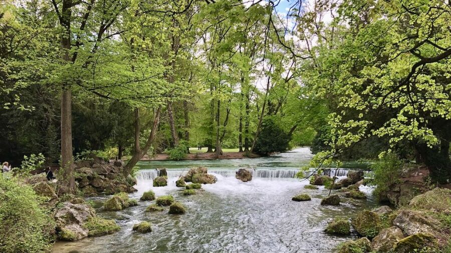 Munich: Private Half-Day Guided Walking Tour - Why the guide can make or break a city tour