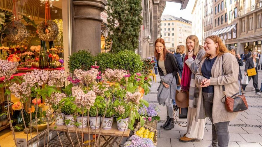 Munich: Private Personalized Walking Tour with a Local Host - Key things to know before you go