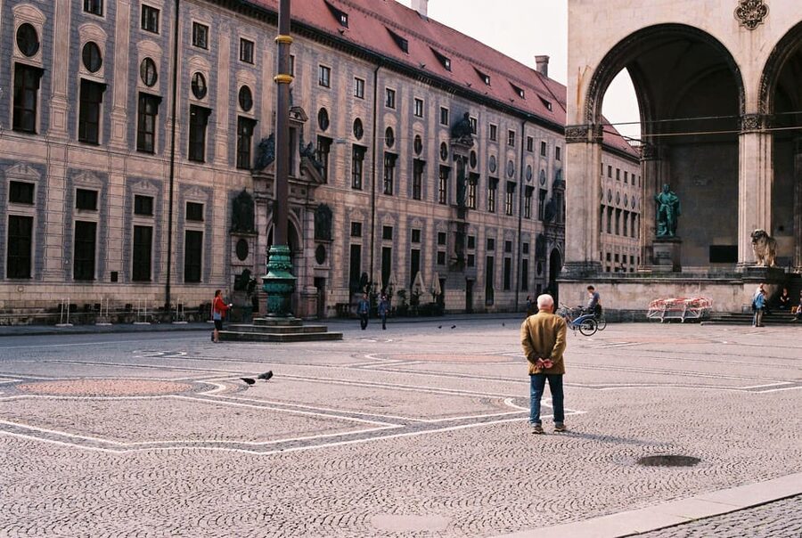 Munich Private Walking Tour with the BMW Museum and BMW Welt - Price and value for a private group up to 15, what you really pay for