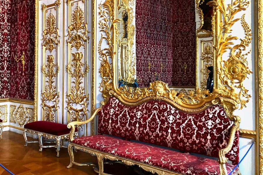 Munich: Residenz Museum Tickets and 2,5-hour Guided Tour - Walking comfort and small-group pacing