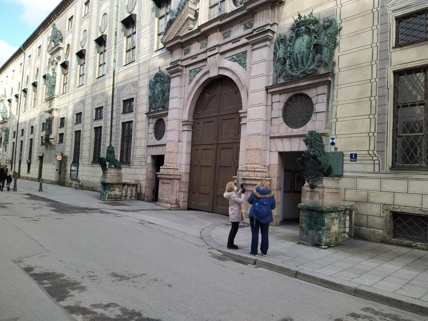 Munich Residenz: Private Tour with artists and historians - The Residenz exterior story and the shadow of WWII