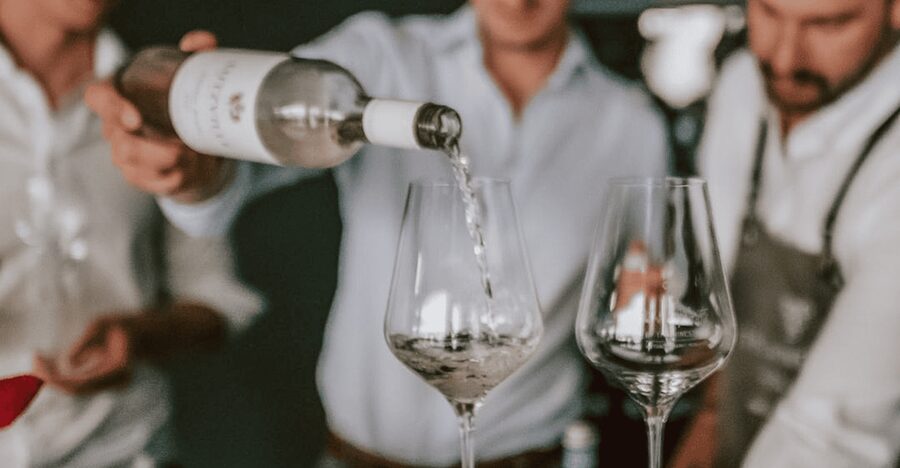 Munich: Romantic Wine Experience for Two at Viktualienmarkt - Starting Point: Munich’s Viktualienmarkt, Then the Wine Bar Mood Switch