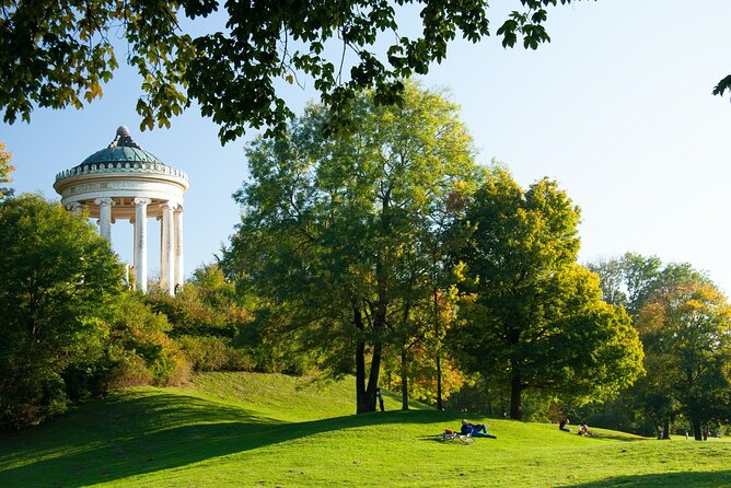 Munich Scavenger Hunt and Sights Self-Guided Tour - Clues, Questions, and Photo Tasks: How the Game Teaches You