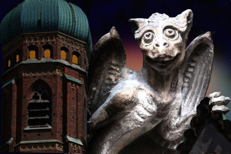 Munich: Spooky Tour of Old Town in German - Following the “tracks” of devils, demons, heretics, and the doomed