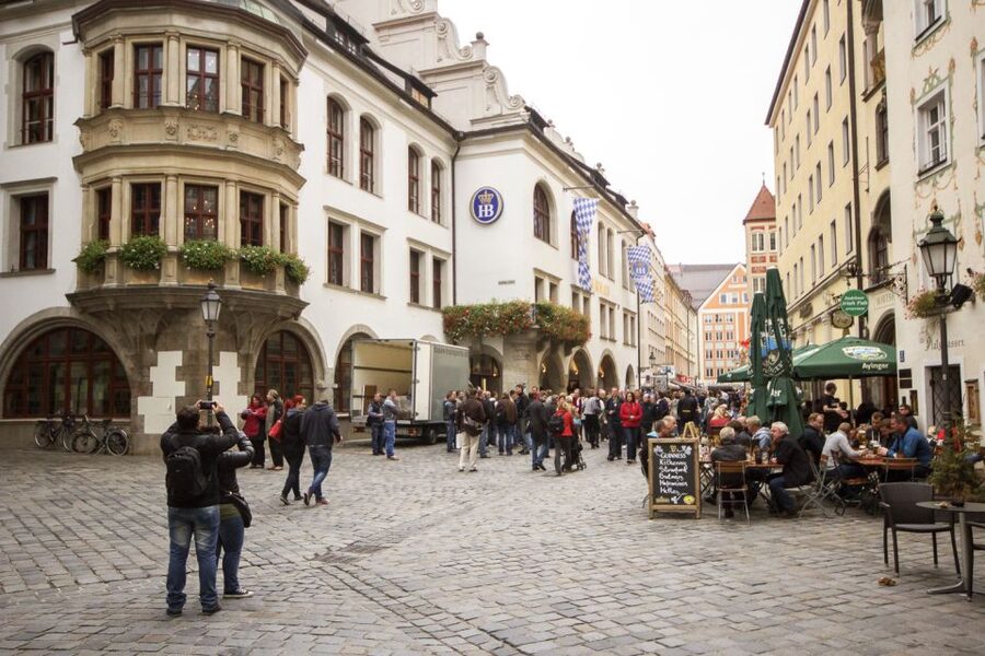 Munich: Third Reich & WWII Walking Tour - Feldherrnhalle, Where Ambition Met Resistance and Consequences Began