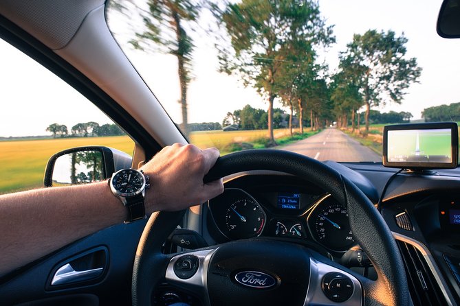 Munich to Prague - Private Transfer with 2 hours of Sightseeing - Timing and a Realistic 6-Hour Expectations