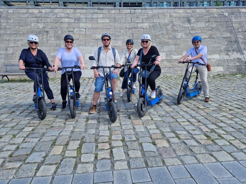 Munich: Top Sights Guided E-Scooter Tour - Eisbachsurfer and Munich’s famous “river theater”