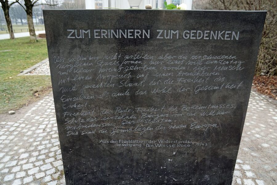 National Socialism WWII with licensed guide - private tour - LMU and the White Rose: What Dissent Looked Like in Plain Sight