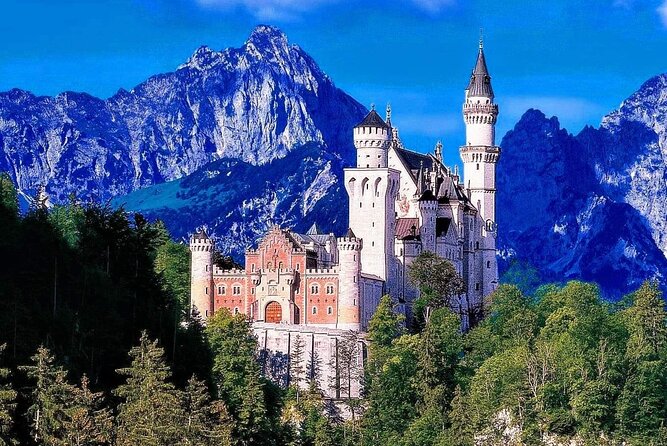 Neuschwanstein and Hohenschwangau Exclusive Skip-the-Crowds Tour - Door-to-Door Minivan Comfort: The Part You Notice When You Are Tired