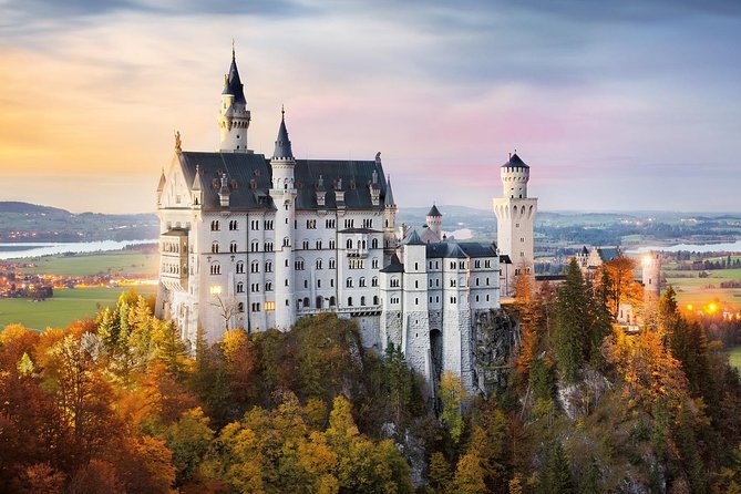 Neuschwanstein Castle & more - Private Tour from Munich - Stop One: Schloss Neuschwanstein, the Cinderella-Like Fairytale