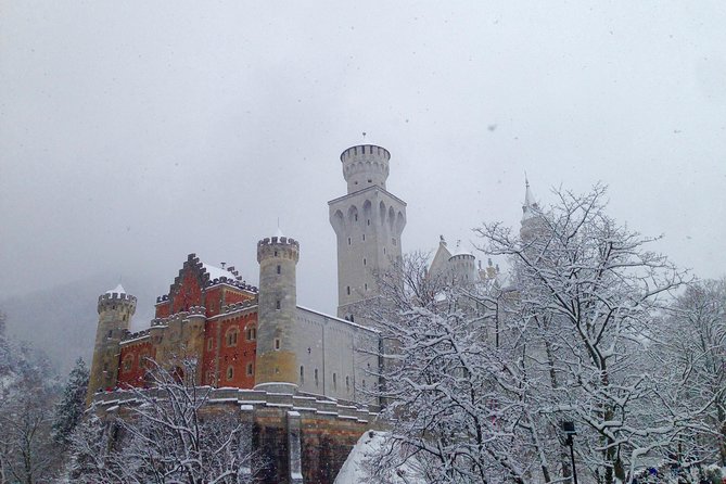 Neuschwanstein Castle Private Tour from Garmisch-Partenkirchen - Pickup From Garmisch-Partenkirchen: The Comfort Details That Matter