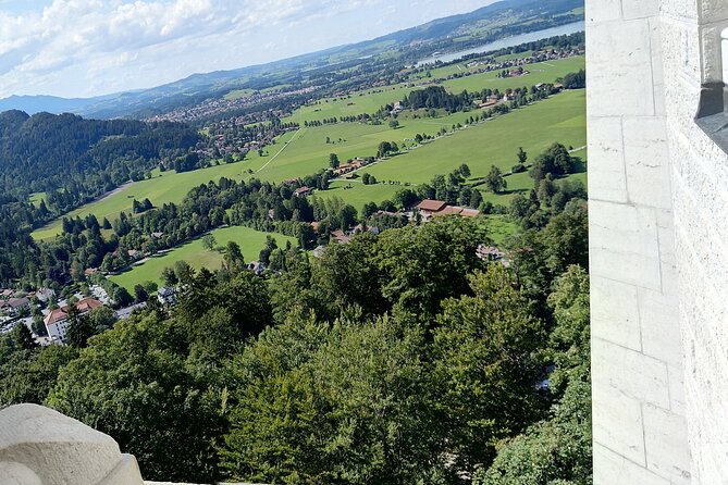 Neuschwanstein Castle Small-Group Guided Day Trip from Munich - Queen Mary’s Bridge (Marienbrucke) photos with timing help
