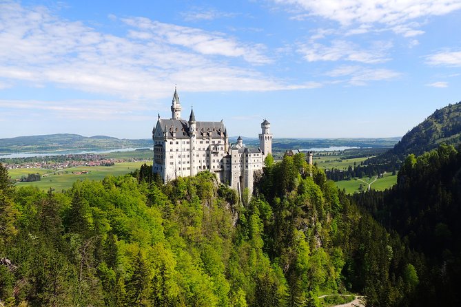 Neuschwanstein Castle Tour for Large Groups - A Full-Day Bavaria Mix, Centered on Neuschwanstein