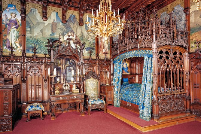 Neuschwanstein Exclusive Romantic Winter Tour INCL. TICKETS - Neuschwanstein Castle: Skip the Line, Then Face the Stairs With a Plan