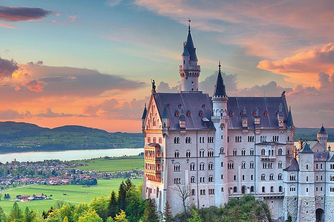 Neuschwanstein & Linderhof Castle Luxury Private Tour from Munich - Schloss Linderhof: A Palace Day With a Garden Focus