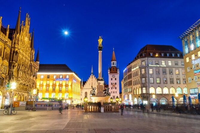 Night watchman torchlight tour in Munich - Rindermarktbrunnen and the lion tower: market life in old Munich