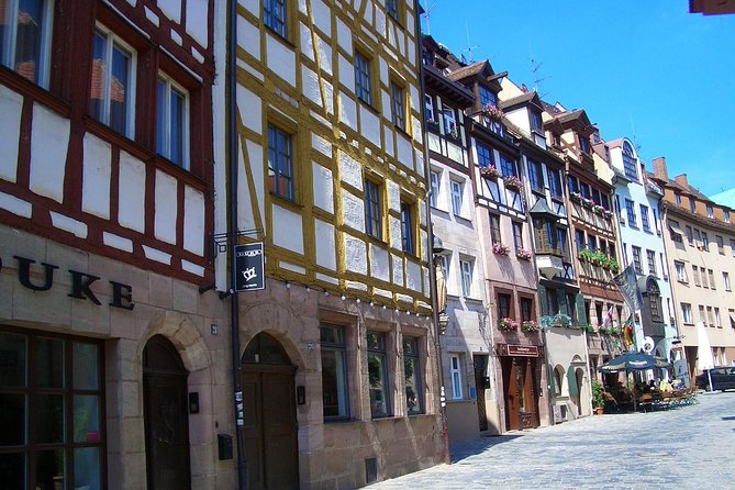 Nuremberg Guided Day Trip from Munich by Train - Nuremberg Old Town walk: Rathaus, market sights, and old churches