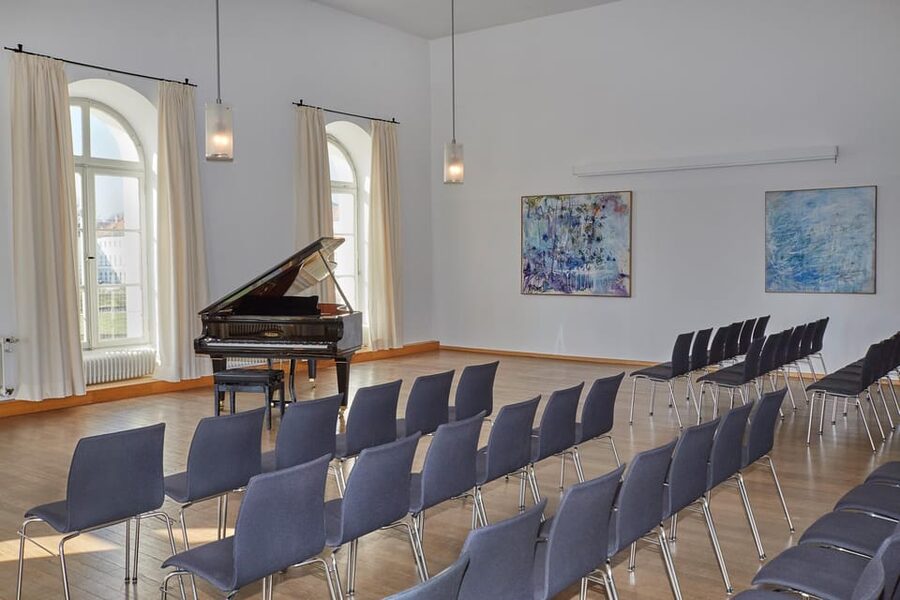 Nymphenburg classical music à la Mozart - Timing It Right: Thursdays at 16:30, and Why the No Interval Matters