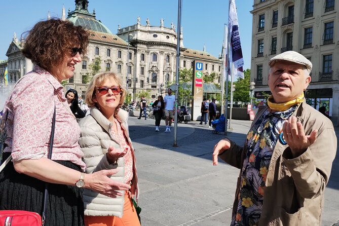 Paul's Private Tour in Munich old City - Maximilianstraße, Marienplatz, and the Town-Center Power Points