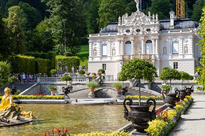 Premium Neuschwanstein Castle and Linderhof VIP Tour from Munich - Premium coach perks that make a long day feel manageable