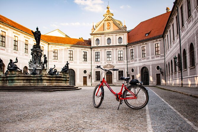Private Highlights of Munich Bike Tour with Beer Garden Stop - A sunset bike tour that actually helps you read Munich