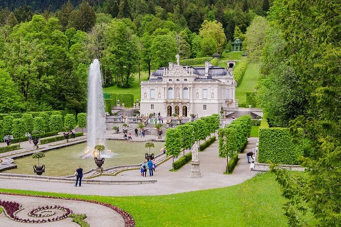 Private Linderhof Castle, Entry-Ticket - optional Toboggan Run - Private pickup from Munich, Garmisch-Partenkirchen, or Füssen