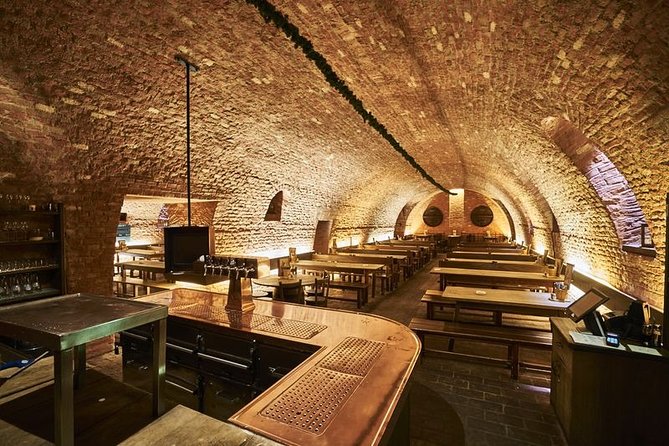 Private Munich Beer Hall Tour with 3-Course Meal & Beer Tastings - Museumsstüberl Beer Tasting and Snack Board: The Easiest Win