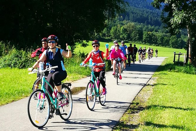 Private Munich Bike Tour: Flexible Times & Beer Garden Stop - Riding toward locals: Eisbachwelle, Haus der Kunst, and cultural stops