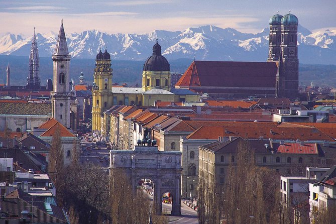 Private Munich Old Town and Third Reich Walking Tour - Neus Rathaus and the town’s civic side