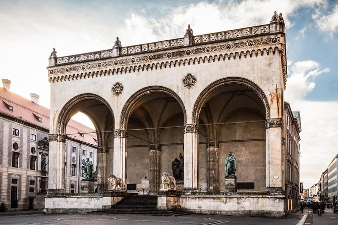 Private Munich Tour with hotel pickup - Pickup, meeting point, and how to avoid first-day stress