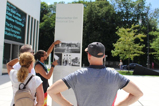 Private Tour: Munich Third Reich Walking Tour - Marienplatz: A Central Square That Helps You Read the City