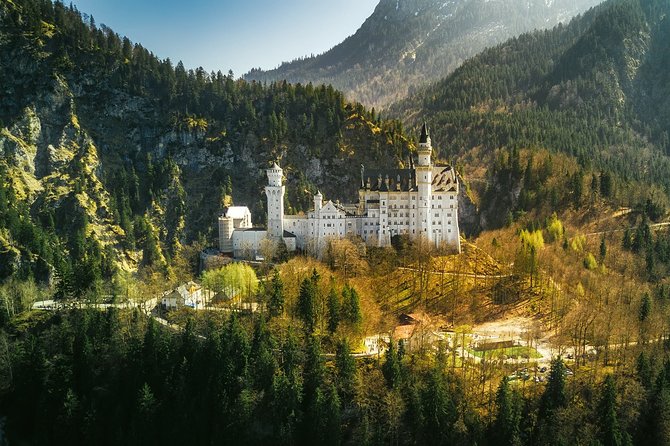 Private Tour of Neuschwanstein Castle & Highline 179 from Munich - Marienbrücke photo viewpoint: classic angles, shuttle rules, and winter reality