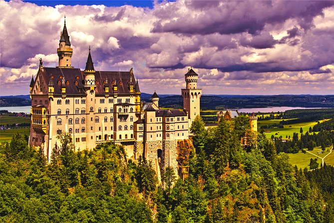 Private Tour of Neuschwanstein Castle & Highline 179 from Munich - Getting to Neuschwanstein: skip-the-line tickets that save real time