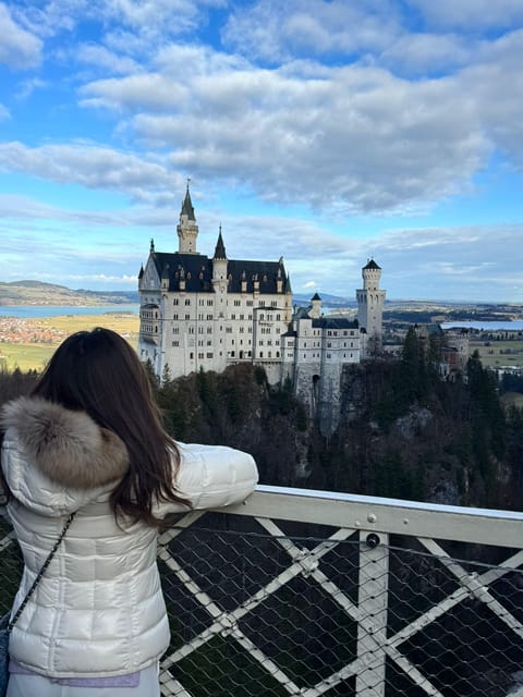 Private tour to Neuschwanstein castle from Munich - Munich pickup to Neuschwanstein, how the day gets moving