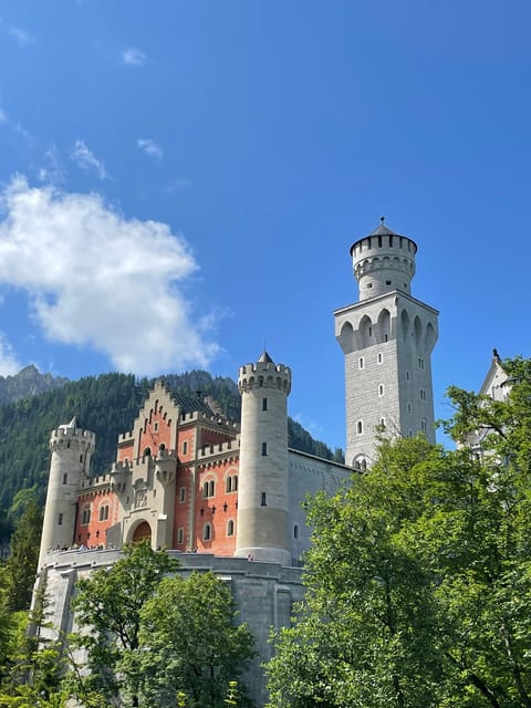 Private tour to Neuschwanstein castle from Munich - Pricing: is $583 per person worth it?