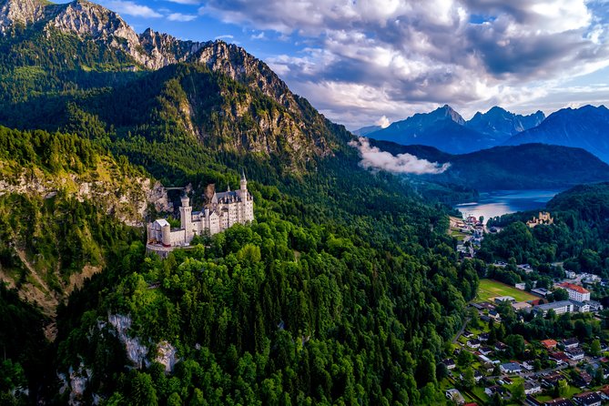 Private Tour to Neuschwanstein & Linderhof, Skip The Line & Lunch - Marienbrücke Shuttle: A Smart Inclusion, But It Depends on Operating Hours