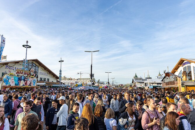 Private VIP Oktoberfest, Table, 3-Course-Menu, Beer & Champagne - Price and value: Does $2,399 per person make sense?