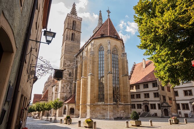 Rothenburg Scavenger Hunt and Sights Self-Guided Tour - St. James Church, On-Site Questions, and a Worthwhile Pause