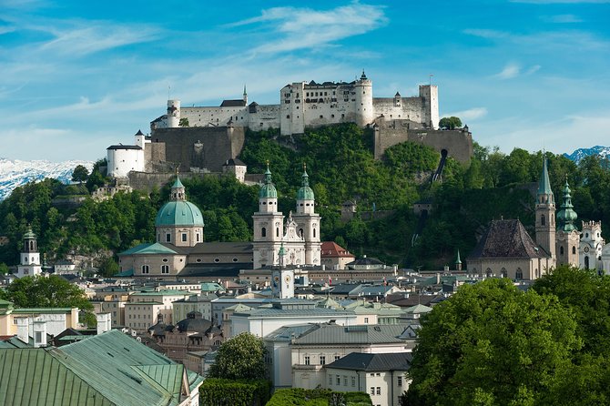 Salzburg and Lake District Day Tour from Munich - Mondsee and Sound of Music vibes: a quick lake-world glance from the bus