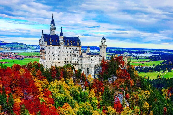 Skip The Line Neuschwanstein Castle Tour from Hohenschwangau - Alpsee: A Short Walk That Keeps the Day From Feeling Like a Sprint