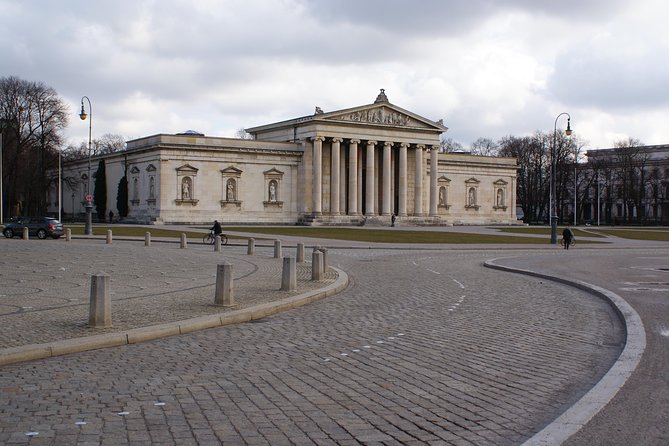 Small-Group 2-Hour Munich and The Third Reich Walking Tour - Odeonsplatz and the 1923 beer hall coup gun battle