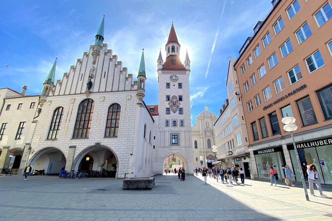 Ten Munich Old town Sights in a Private Express Walking Tour - A 90-minute route that starts with orientation and ends with beer hall legend