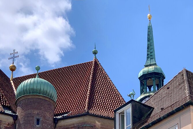 Ten Munich Old town Sights in a Private Express Walking Tour - Stop 5: Neues Rathaus architecture and the Glockenspiel you need to understand